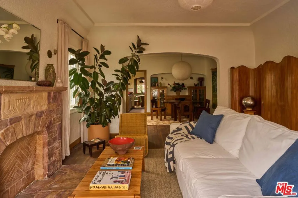 4179 S Van Ness Avenue, Los Angeles, California 90062 home-pic-5